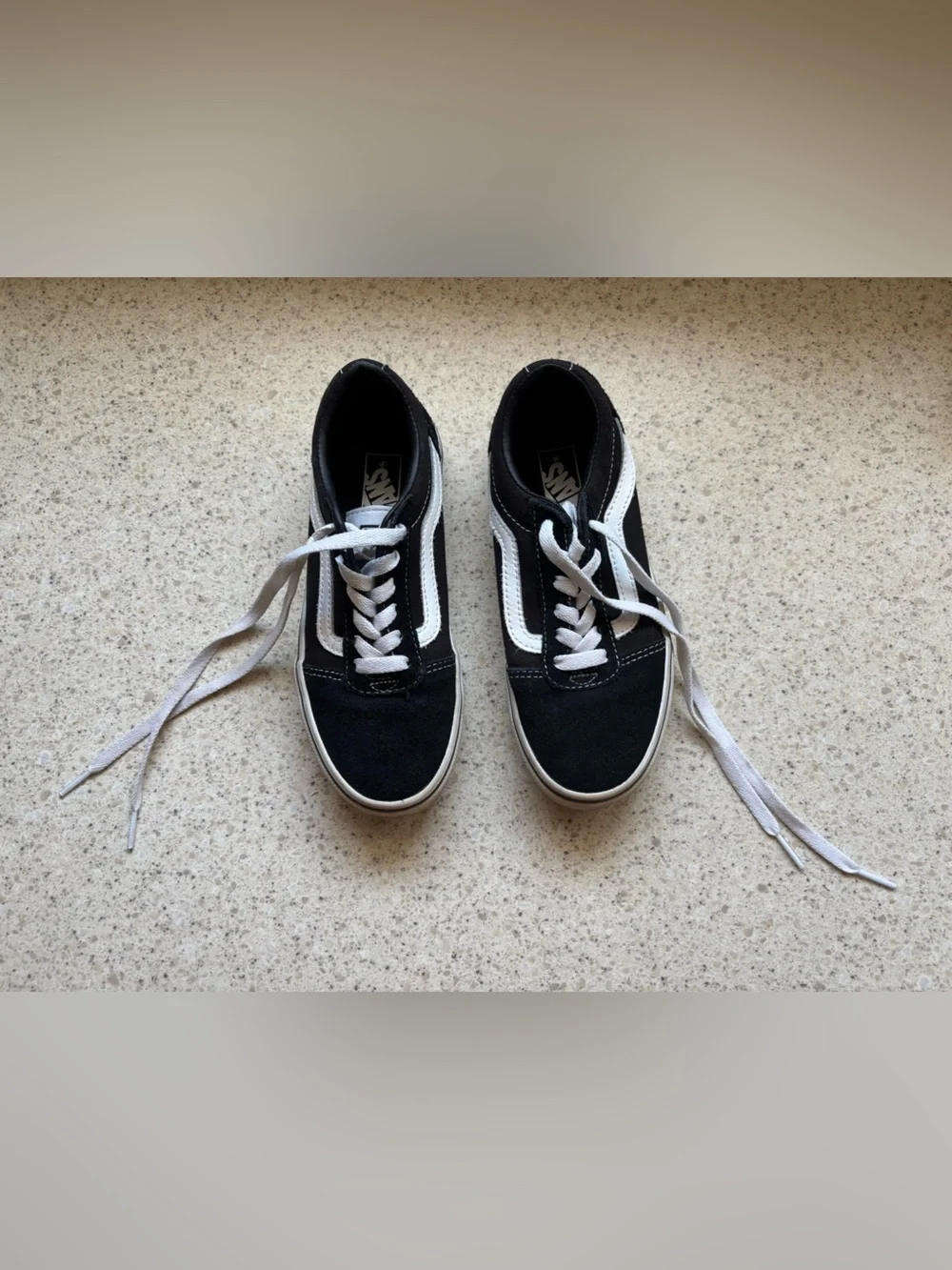 Vans - Kids Classic Old Skool Black & White Shoes Kid Boy Size 2 LIKE NEW